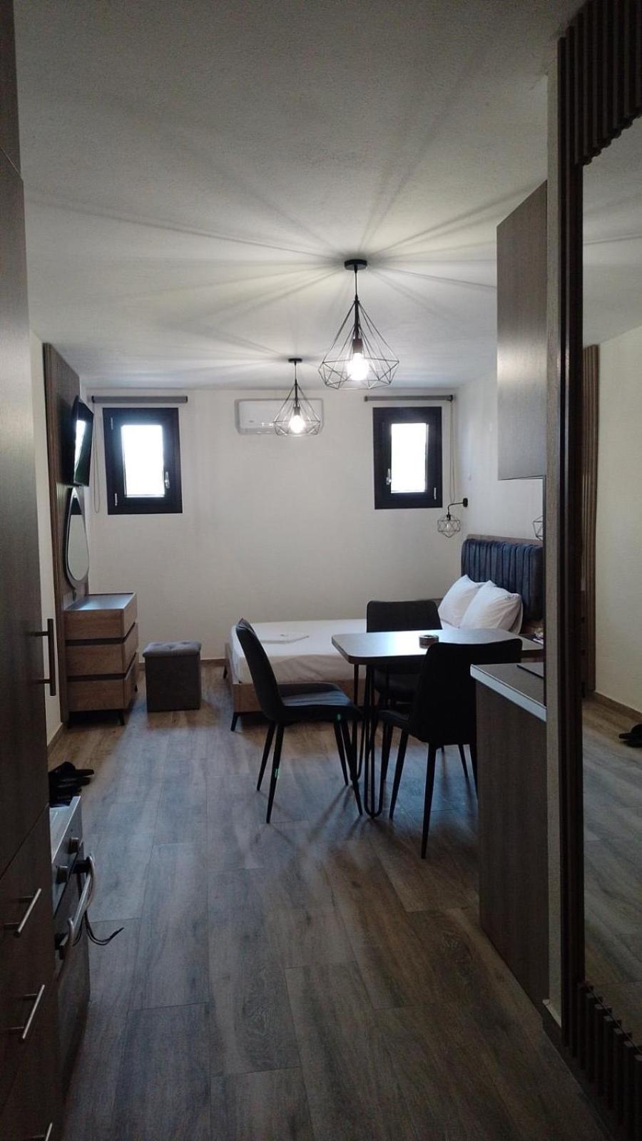 Blue Wave Luxury Suites Nea Iraklitsa Quarto foto